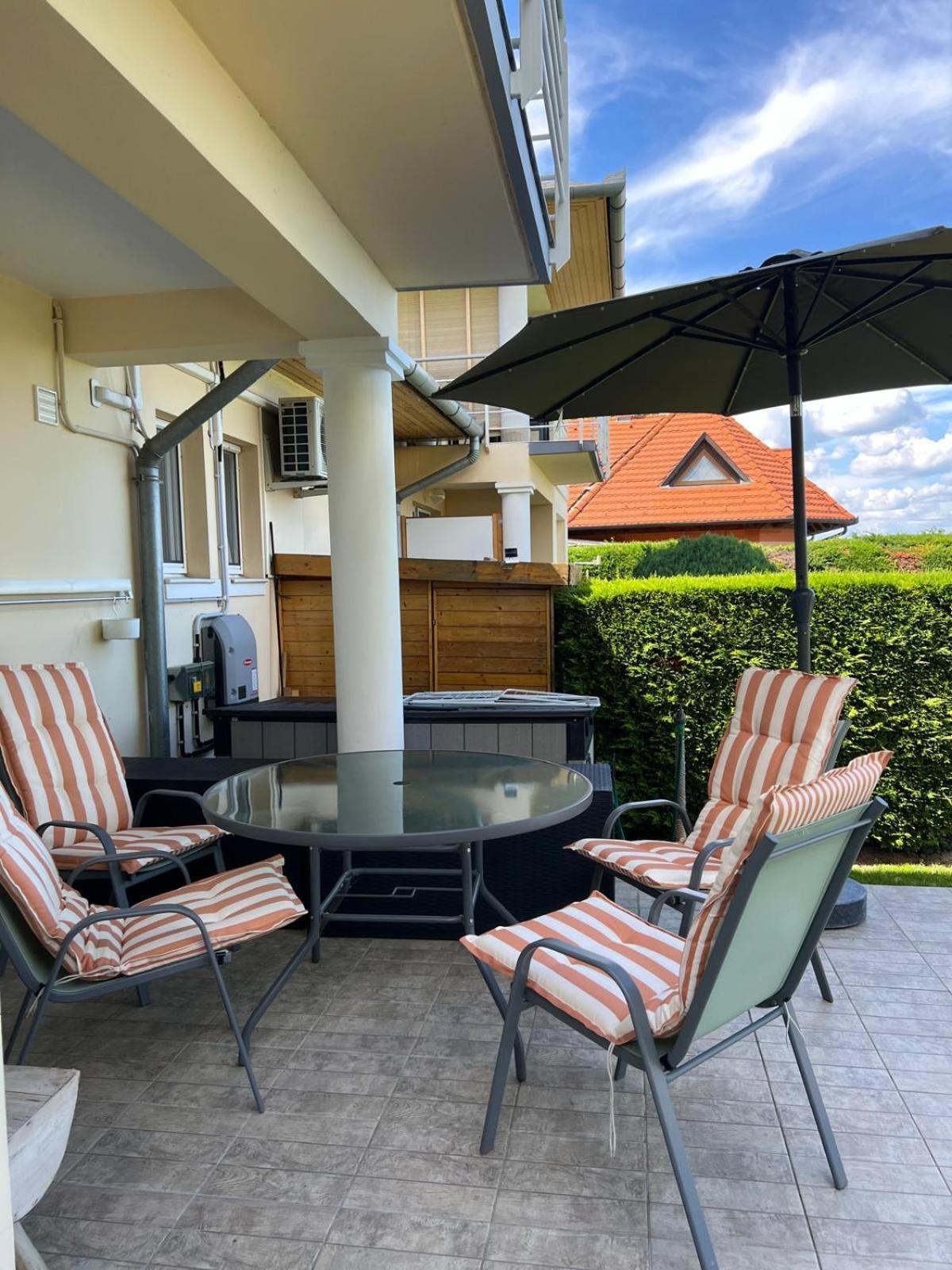 Panorama Villa Balatonboglár Buitenkant foto